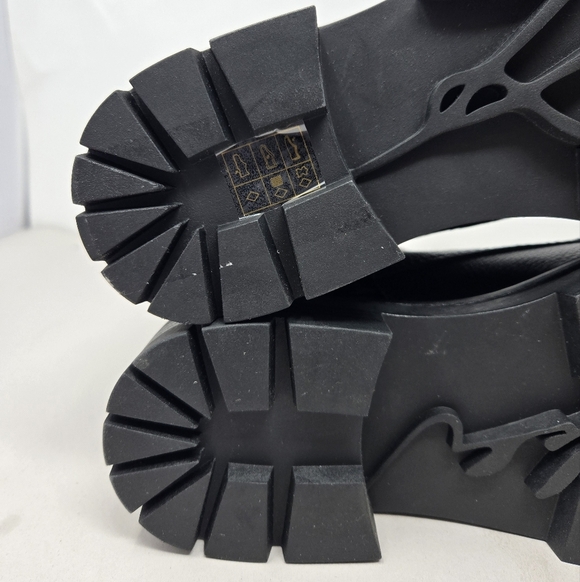 Karl Lagerfeld Maeva Womens Lug Sole  Combat Boots Sz 6M Black Leather Crystals - Picture 8 of 11